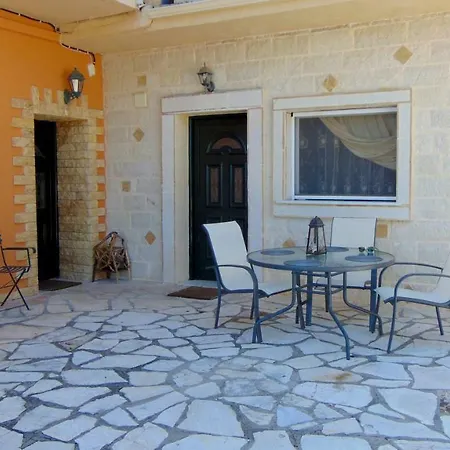 Spiros & Dimitris View House ニサキオン